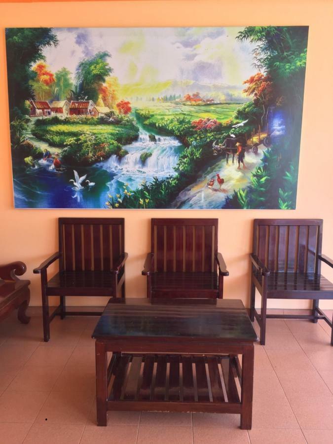Poon Suk Hotel Kabin Buri Bagian luar foto